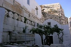 Ενετικό κάστρο Παροικιάς