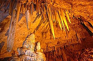 Σπήλαιο Αντιπάρου